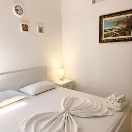 Halili Appartement *